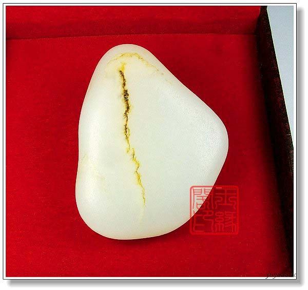 羊脂白玉籽料