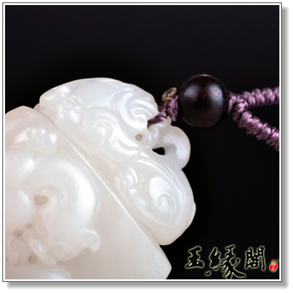 白玉籽料挂件 府上有龙