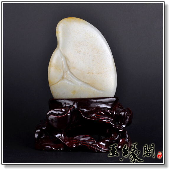 秋梨皮籽料摆件 龙
