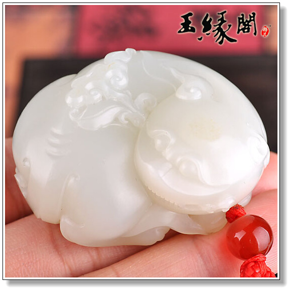 羊脂玉籽料 福寿如意把件