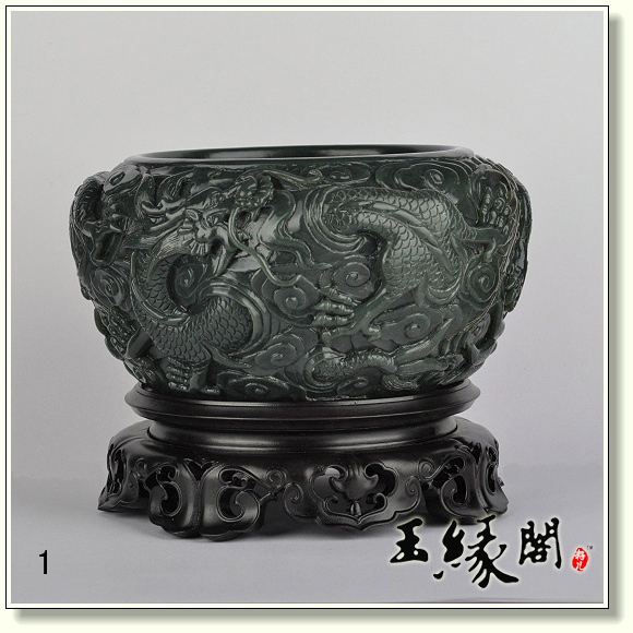 青玉 三龙戏珠水洗