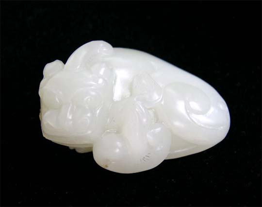 羊脂白玉子料 辟邪把件