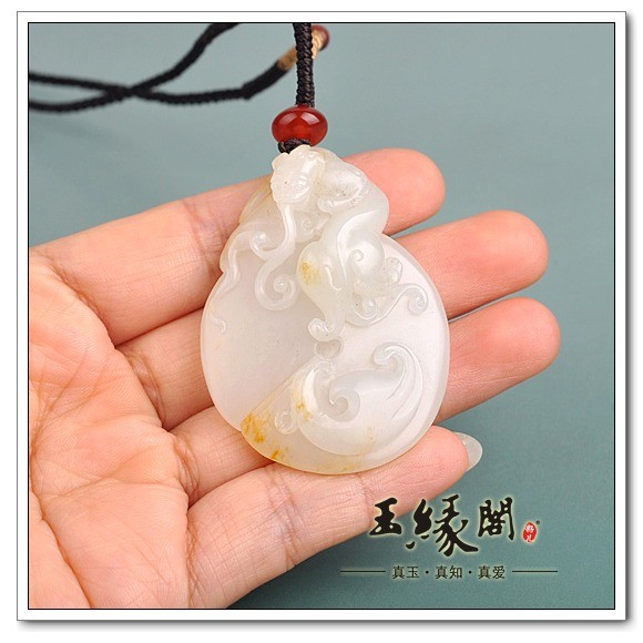 羊脂玉籽料挂件 龙凤呈祥