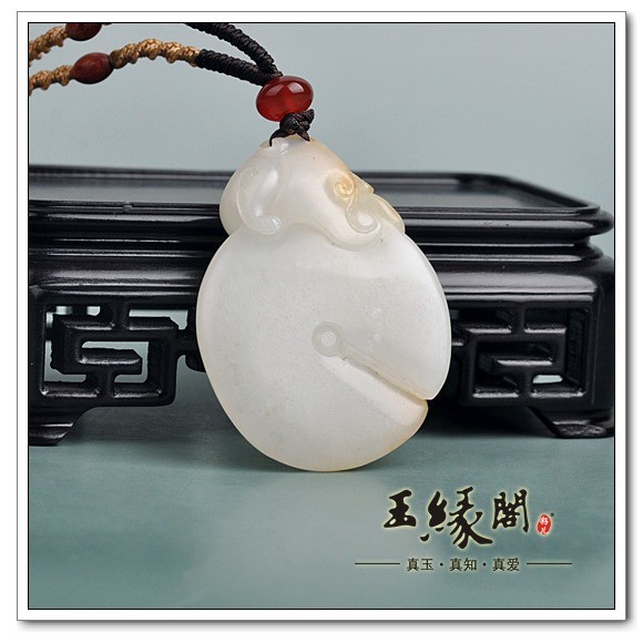 羊脂玉籽料挂件 龙凤呈祥
