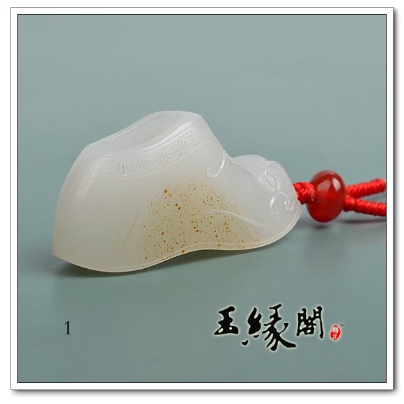 白玉籽料挂件 同携到老